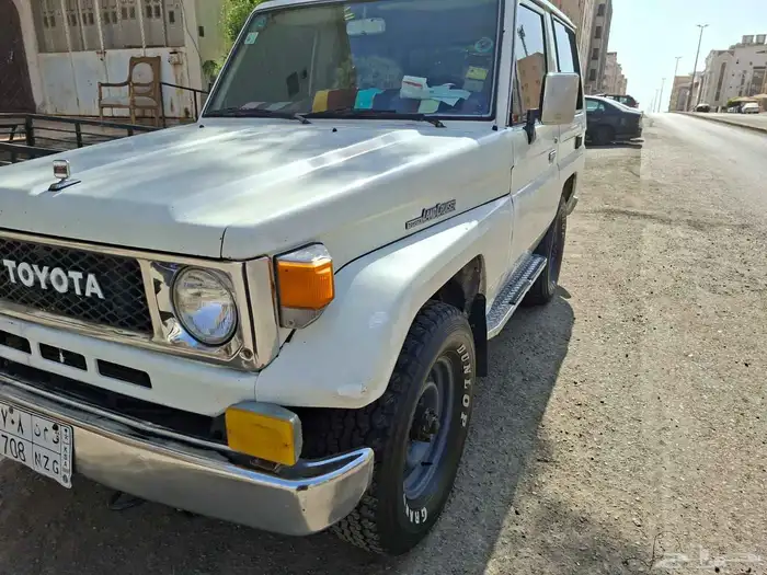 ربع تويوتا 89 3