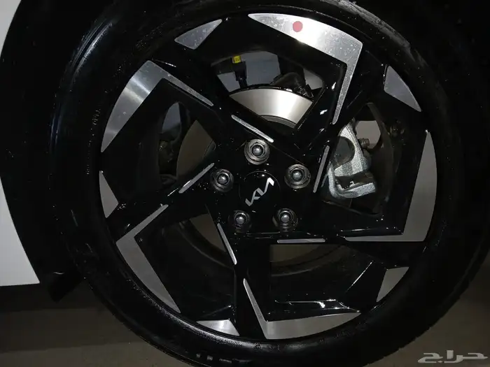 كيا K5 ( نص فل GLS ) موديل 2026 الاهلية 18