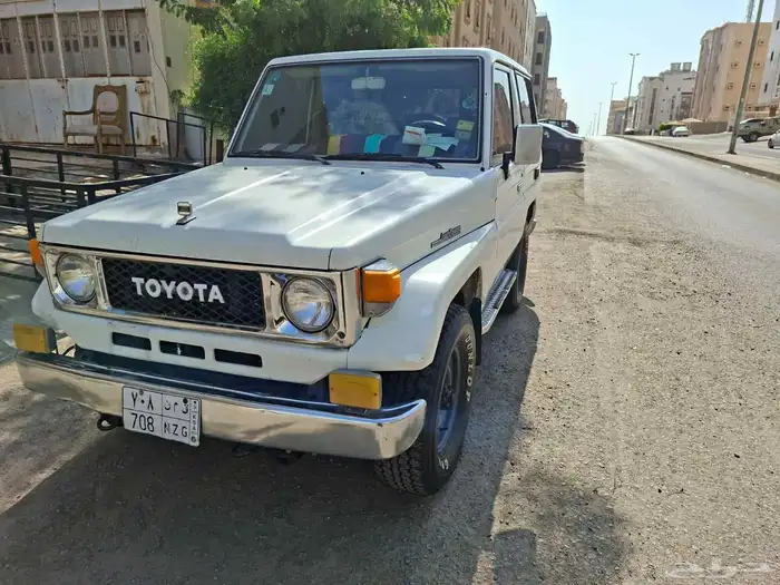 ربع تويوتا 89 0