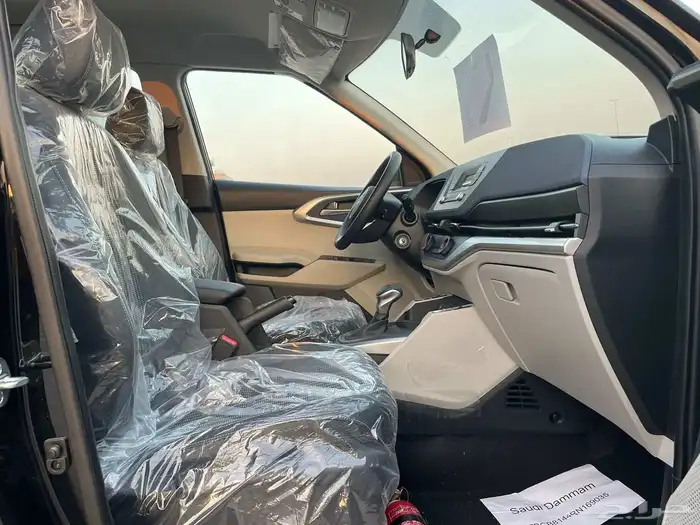 كيا كارينز استاندر مطور 2025 3