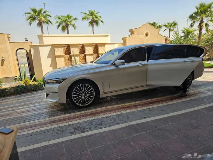 BMW 730Li موديل 2020 3