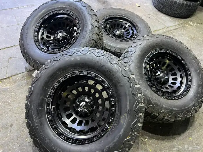 جنوط فيول مع كفرات فيرتيش نص حجري مقاس 285 70 17 0