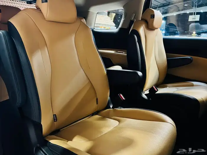 كيا كارنيفال 2021 ديزل فل كامل ( بحاله ممتازه) 23