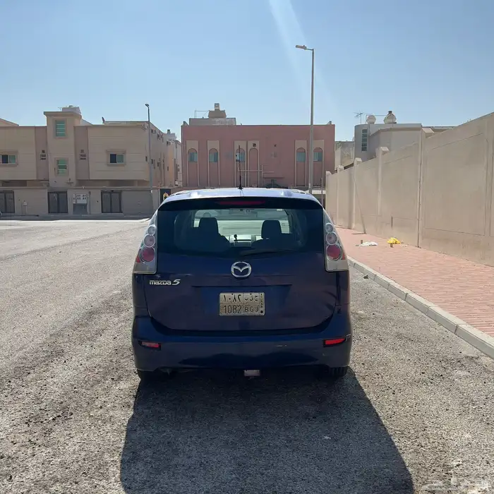 مازدا هتشباك 2