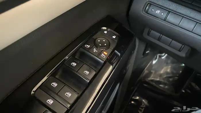 نيسان باثفندر 2022 دبل 10