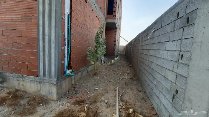 فيلا عظم للبيع في جده حي الرياض 23