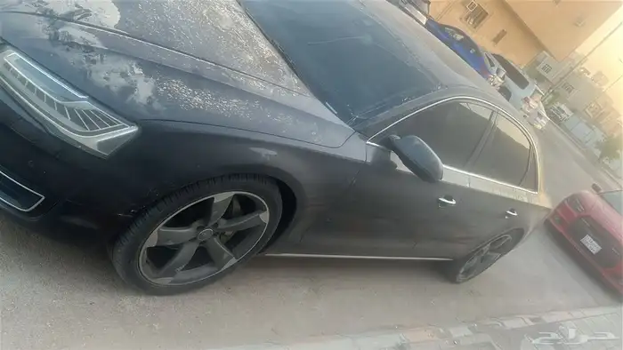 اودي A8 1