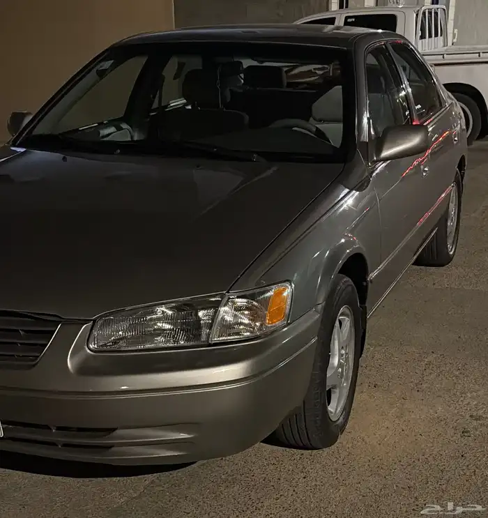 للبيع كامري 97 امريكي 6سلندر 3