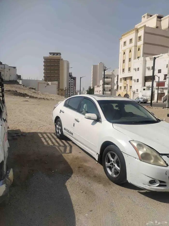 نيسان التيما 2009 1