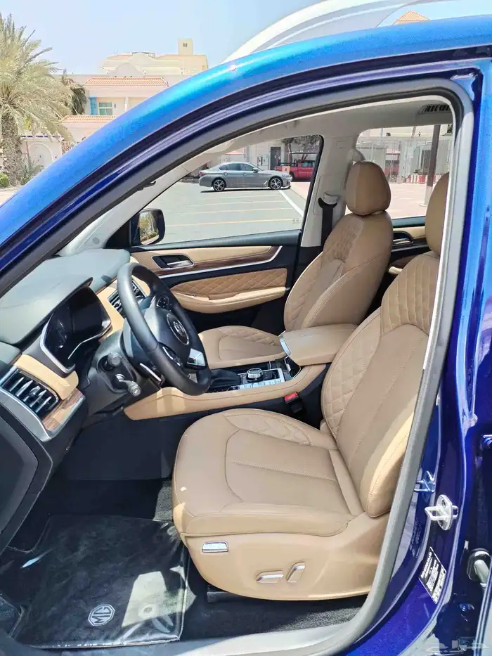 MG RX8 2023 عداد 17 الف وكالة 8