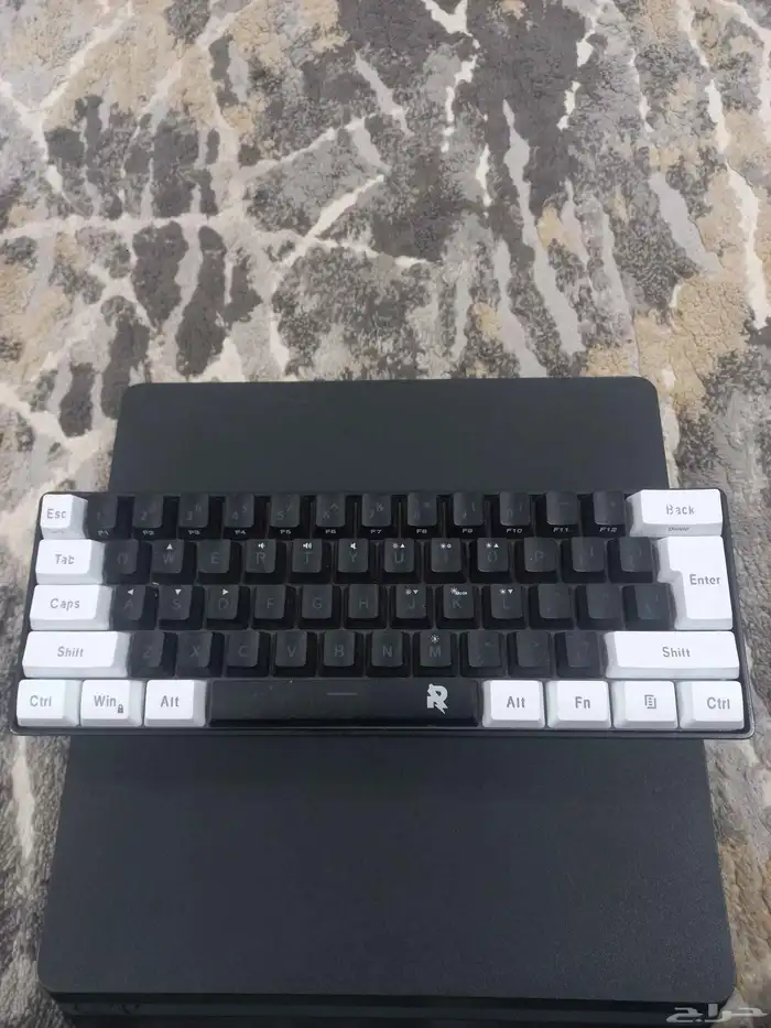 سوني 4 واغراضه 2