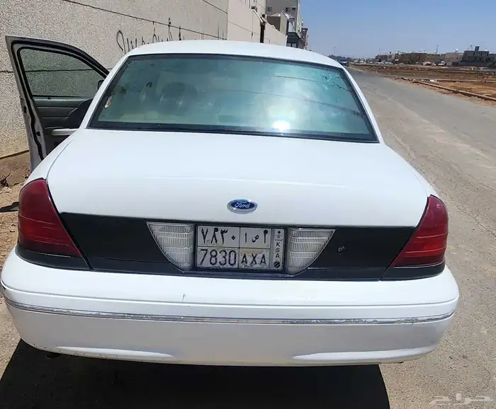 فورد فكتوريا 2008 4