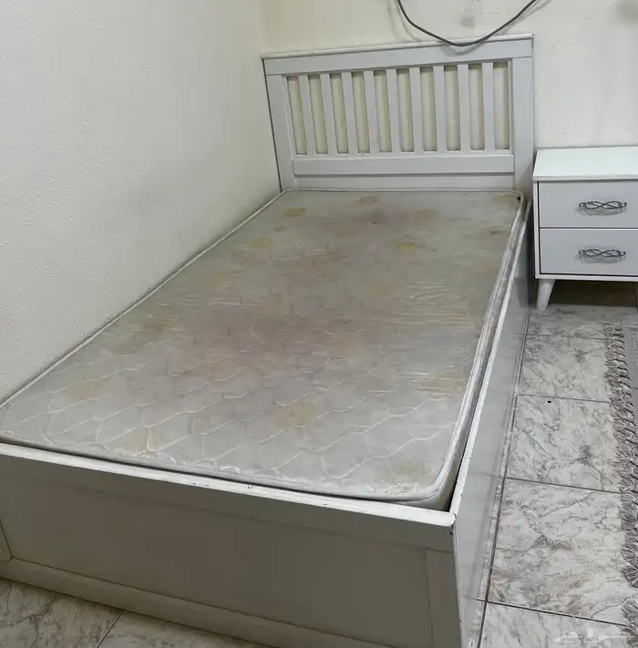 للبيع مستعجل سريرين وكومدينتين 2