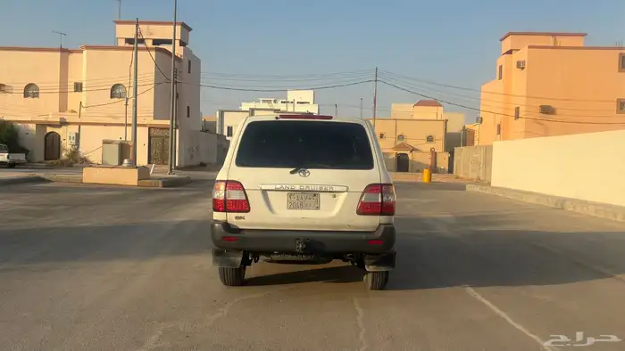 لاند كروزر GXR 1