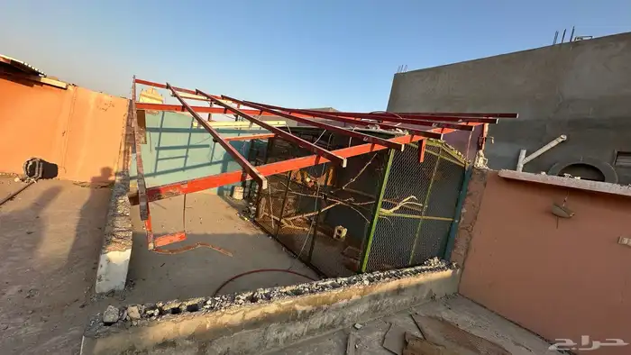 حضيره نظيفه بكامل ملحقاتها . بيوت أعشاش وسقايات 2