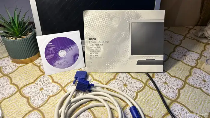 شاشة BenQ للكمبيوتر 3