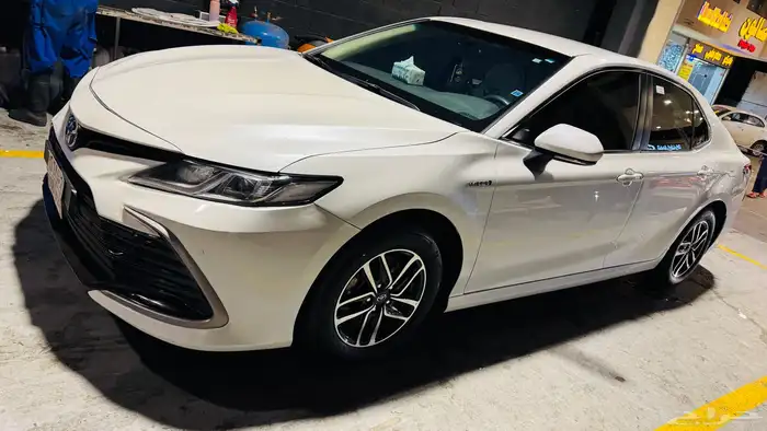 امري مادل تويوتا كامري هايبرد 2024 اللون  أبيض لؤلؤي (أوف 3