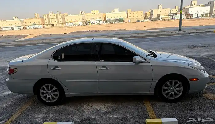 لكزس ES300 موديل 2003 نظيفة 6