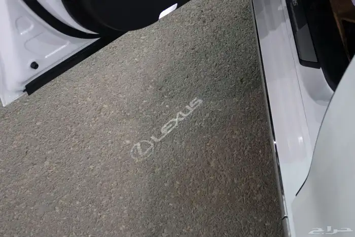 لكزس ES350 فئة CC موديل 2025 عداد1500 كم خليجي بسعر 220.000 21