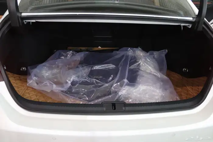 لكزس ES350 فئة CC موديل 2025 عداد1500 كم خليجي بسعر 220.000 19