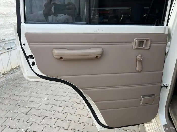 شاص 2016 ديزل غمارتين عداد 99.000 نظيف جدا لدى قمة الاطلال 31