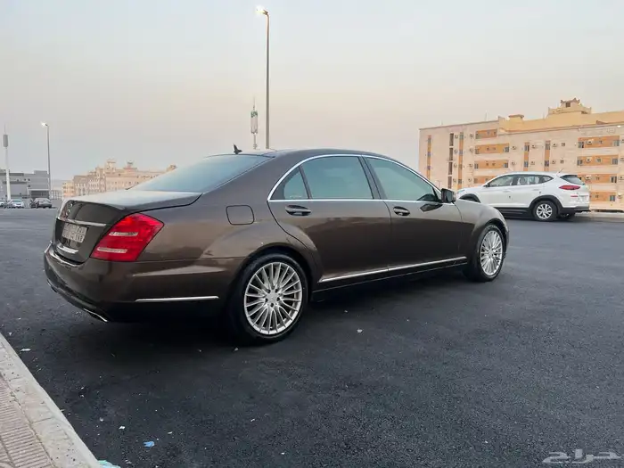 مرسيدس s300 مديل 2011 6