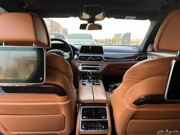 BMW 750Li 2017 ممشى155 الف ب 70 الف ريال لوحة اماراتية 14