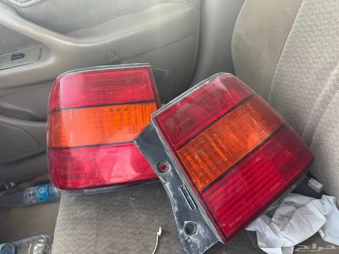 قطع غيار أنور خلفيه ل لكزز LS400 1