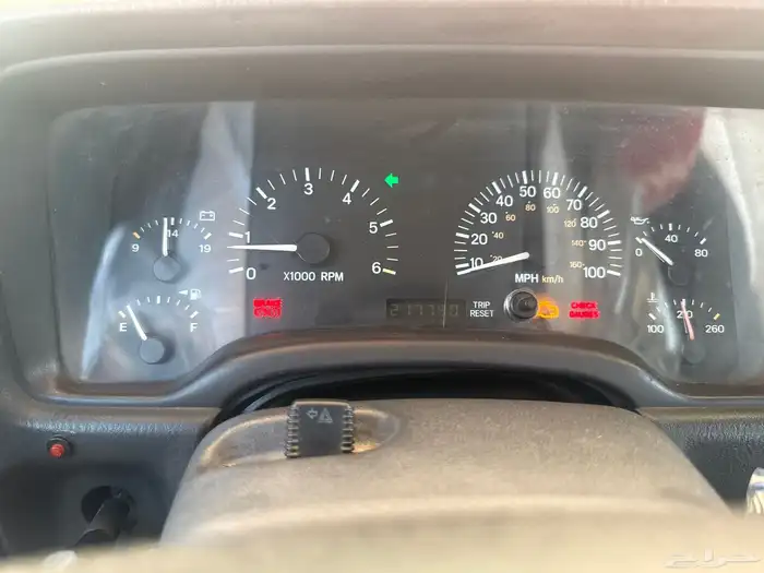 جيب شروكي 2000 4