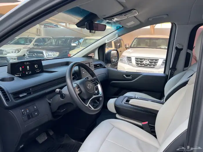 ستاريا 2022 ديزل 11 راكب نظيف جدا لدى قمة الاطلال 50