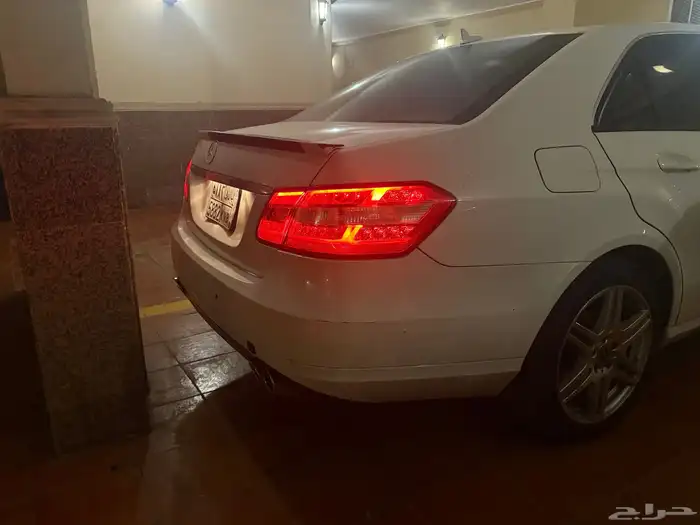 مرسيدس E200 2010 13