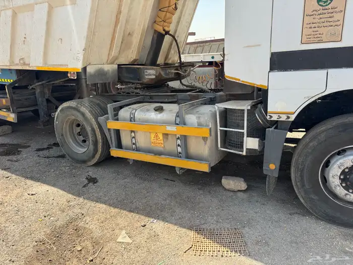 للبيع راس تريلا مرسيدس 2001 نظيف جدا جاهزة 3