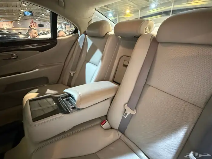 لكزس LS460L 2010 (( بحالة ممتازة )) 14