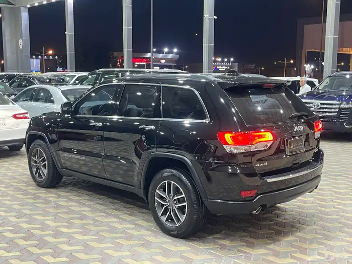 جيب جراند شروكي 6سلندر موديل 2019 3