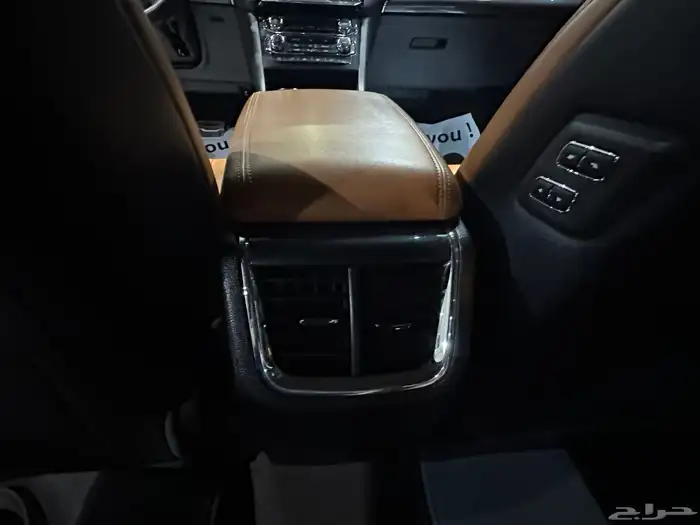 فورد تورس تيتانيوم موديل 2022 فل كامل نظيفة جدا 14