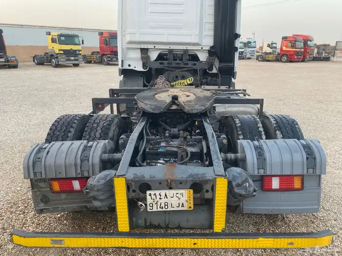 للبيع راس أكتروس 2008 نقل عام 5