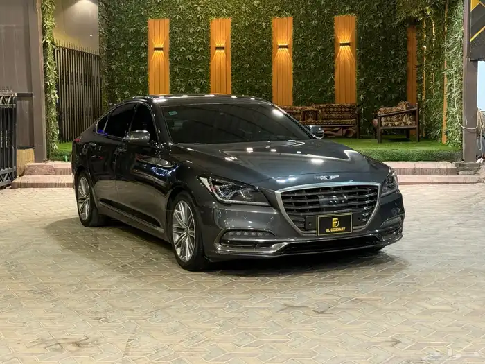 جنسس ((2020))G80بحاله ممتازه 3