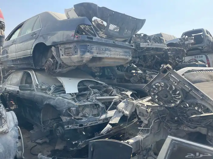 متخصص فى شراء السيارات تشليح وبيع قطع غيار سيارات مرسيدس 3