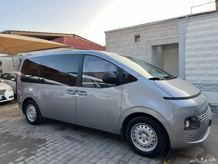 ستاريا 2022 ديزل 11 راكب نظيف جدا لدى قمة الاطلال 5