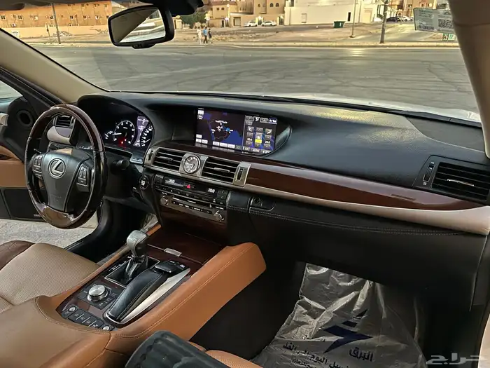 لكزس LS460L 2014 21