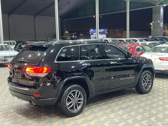 جيب جراند شروكي 6سلندر موديل 2019 4