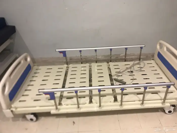 سرير طبي كهربائي سرير مستشفى كرسي كهربائي متحرك لكبار السن 1