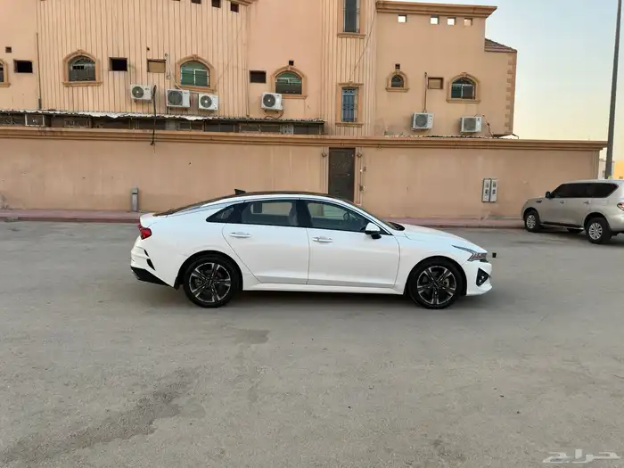 كيا K5 2022 نص فل 4