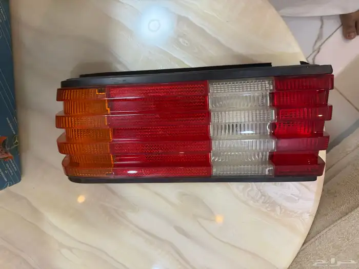 قطع مرسيدس بنز 560 2