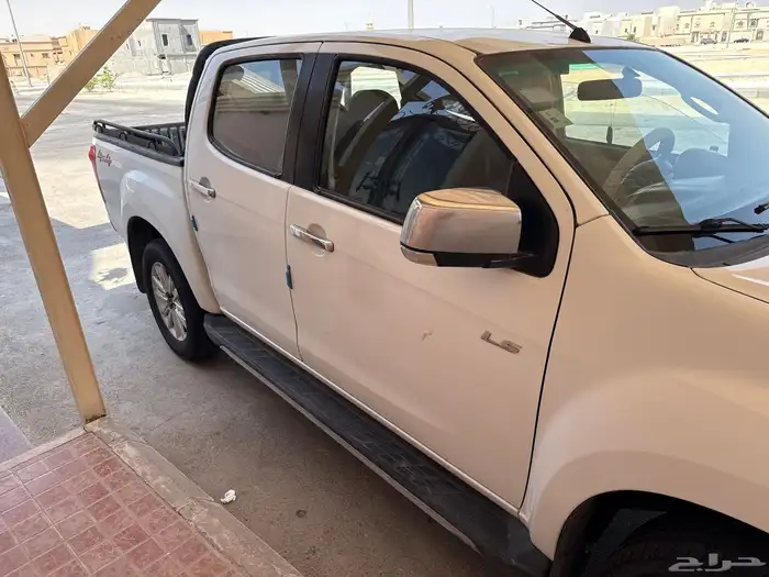 ايسوزو ديماكس موديل  2020 LS 2
