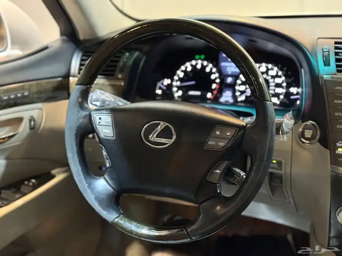 لكزس LS460L 2010 (( بحالة ممتازة )) 9