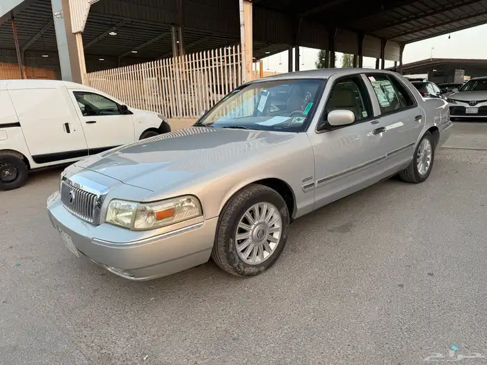 فورد جراند ماركيز 2010 1