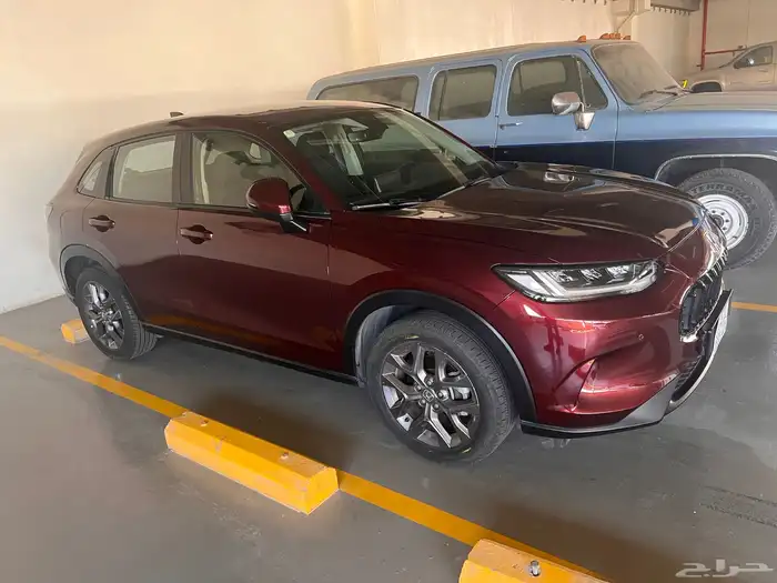 Honda Zrv lx 2023 ممشي 8000فقط 1