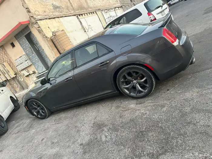 كرايزلر 27