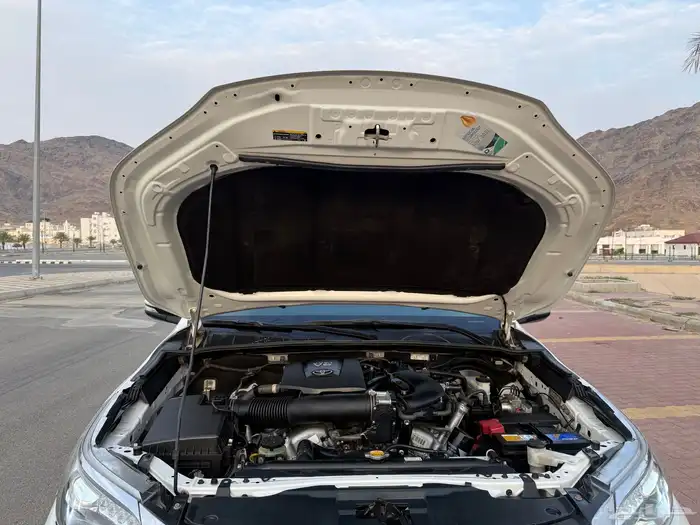 فورتشنر 2016 بدي وكاله 6سلندر اول مالك VX2شنطه كهرب 10